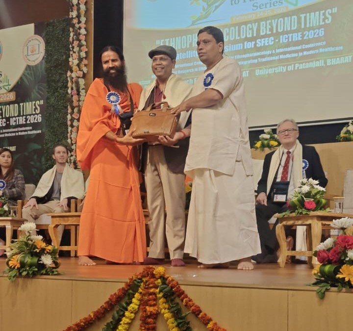 Prof. Dr. M. D. Ray Explores Herbal Medicine for Cancer Care at Patanjali